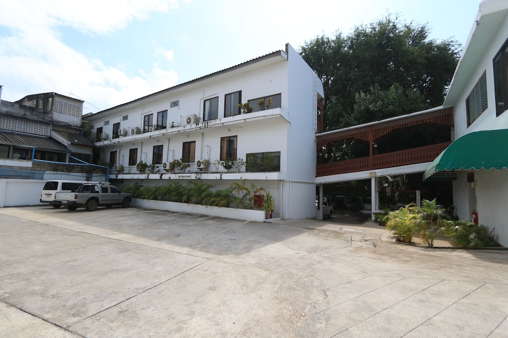 Baiyoke Chalet 60/64