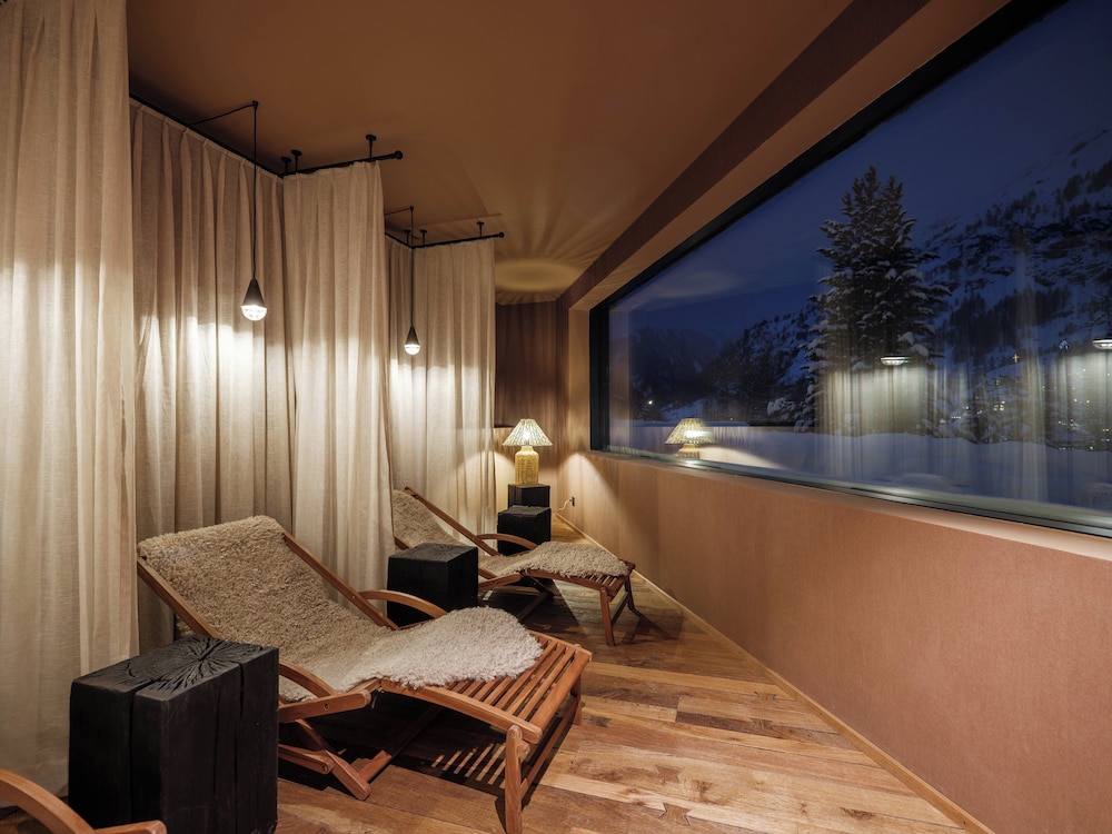 Chalet Hotel Schonegg 26/49
