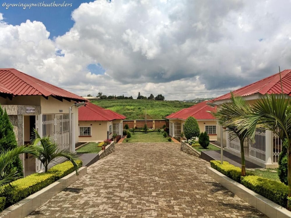Home Up Guest House 14/25