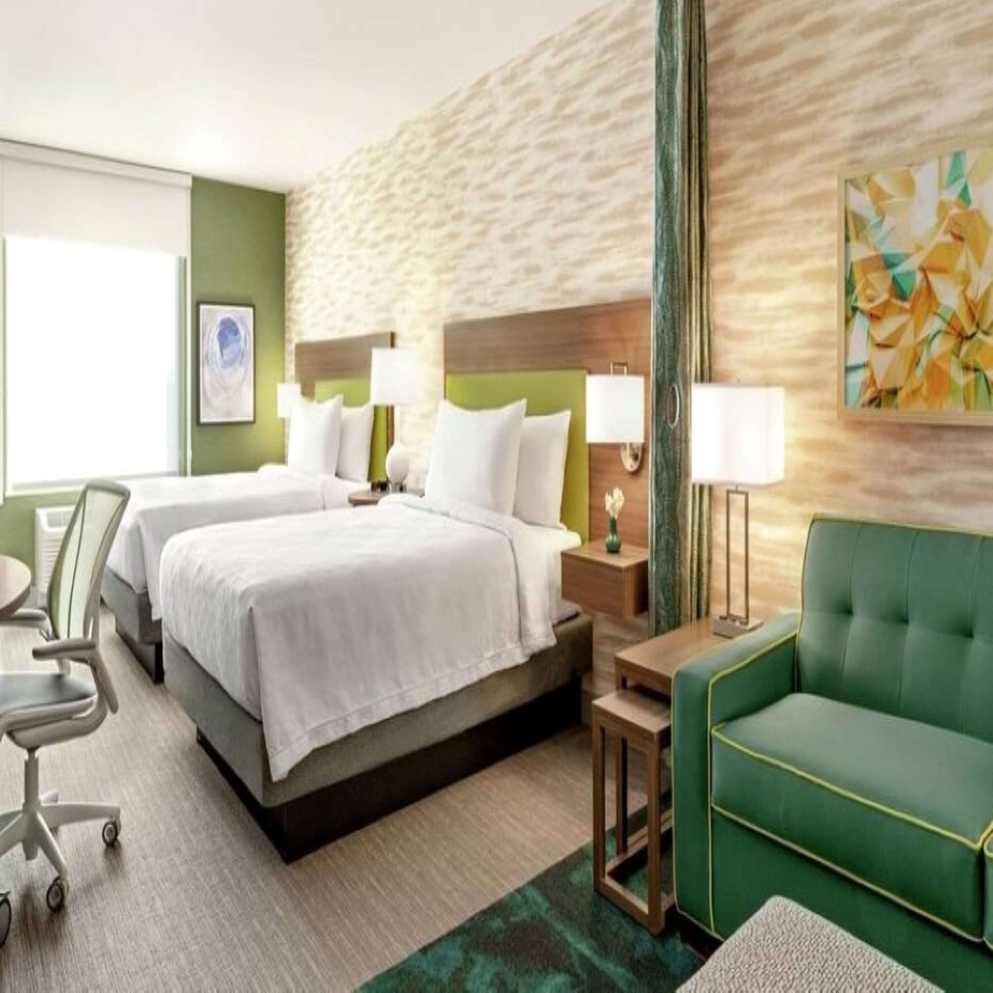 STUDIO, 2 QUEEN BEDS, ACCESSIBLE