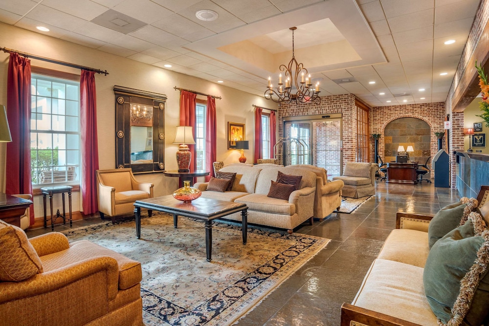 Clarion Inn Conference Center Gonzales, LA 29/41