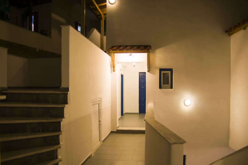Erato Apartments 12/28