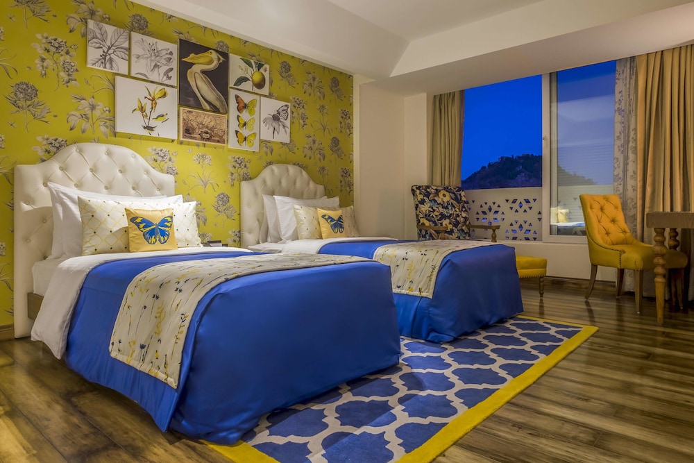 Mosaic Mussoorie 15/50