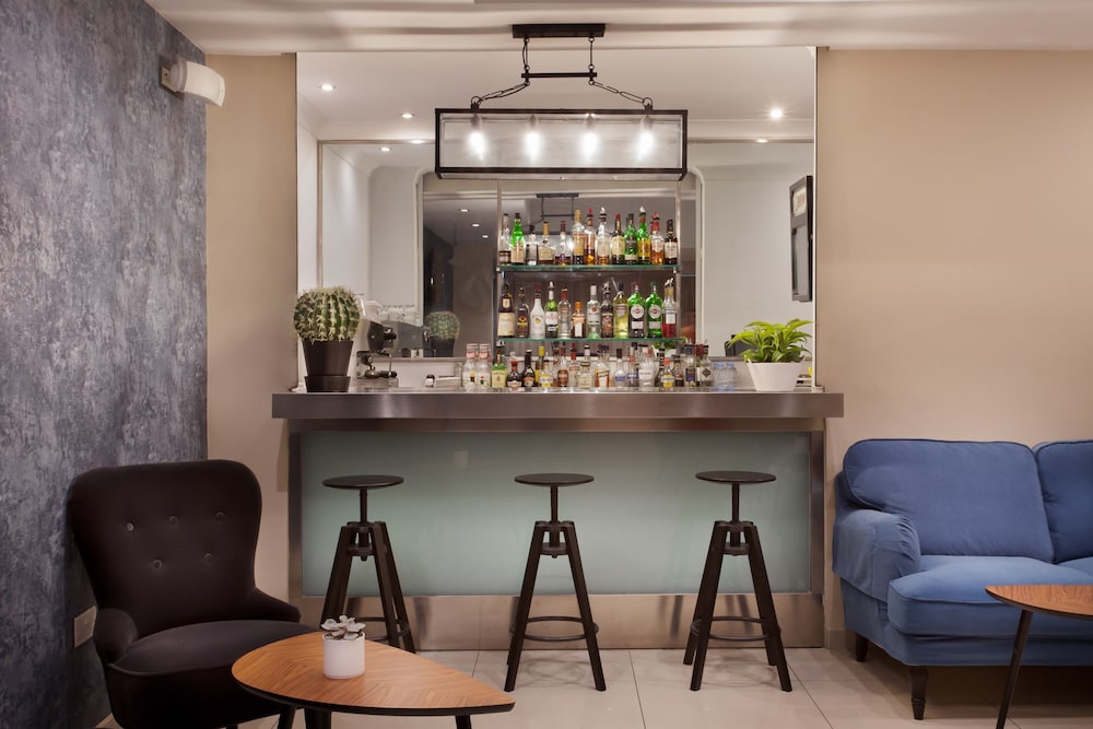 Plaza Regency Hotels 38/50
