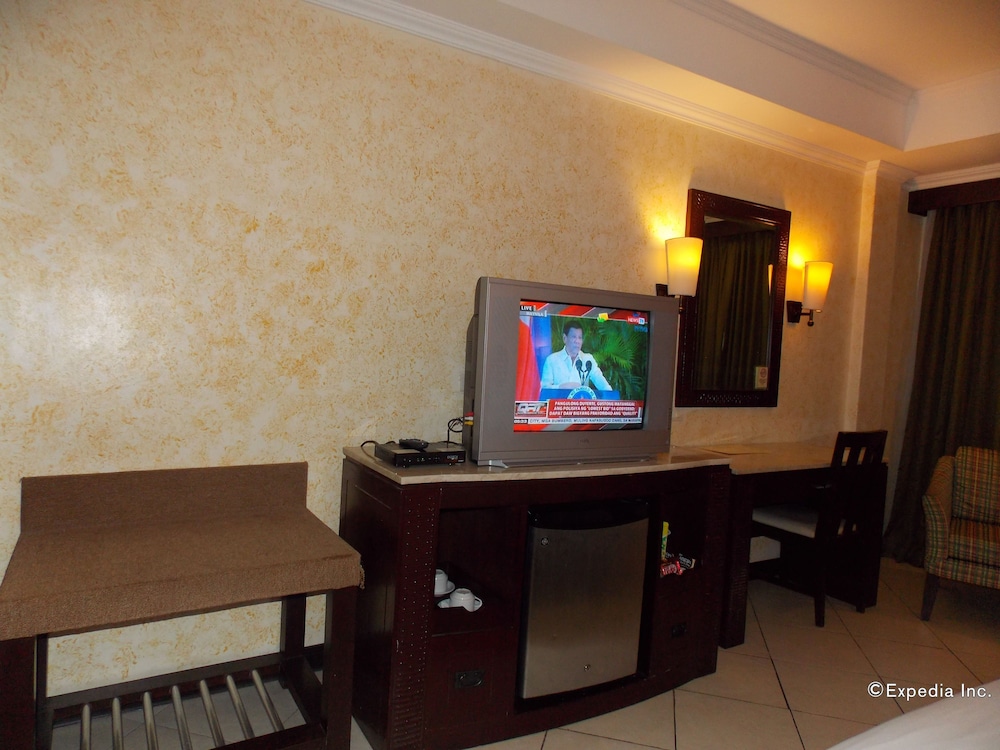 MO2 Westown Hotel Bacolod - Mandalagan 42/50
