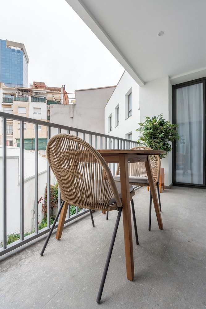 limehome Barcelona Rector Triado 63/66