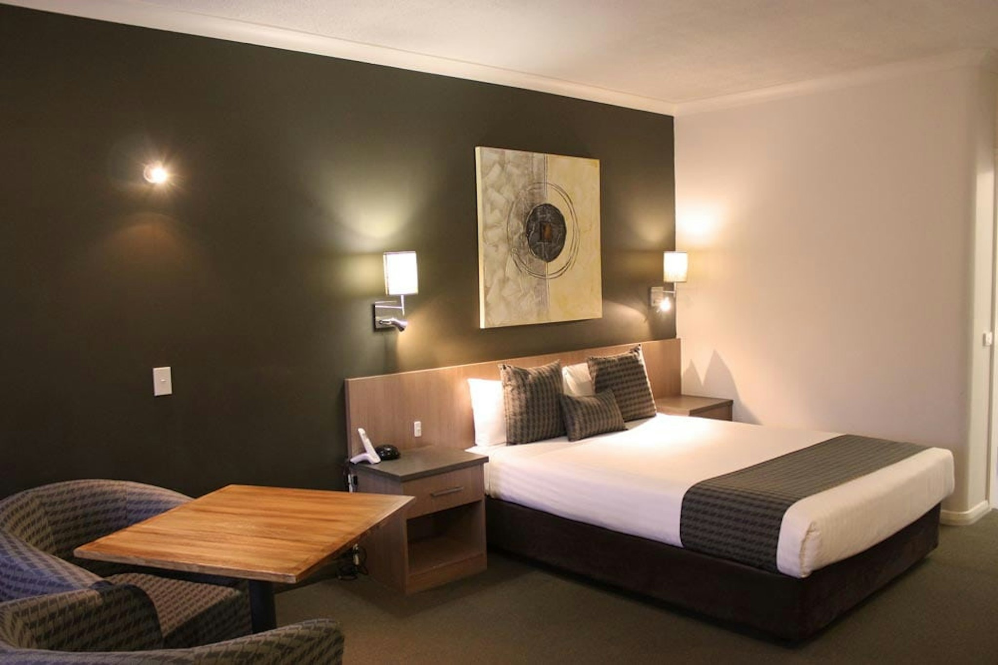 Swan Hill Resort 6/15