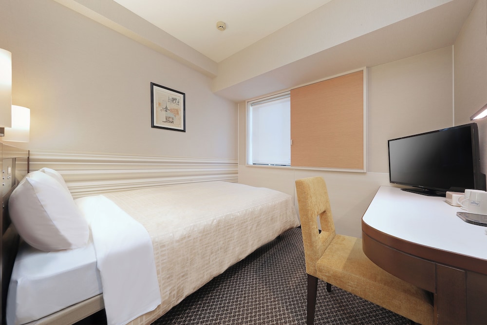 SEMI ROOM, SEMI DOUBLE BED, SMOKING