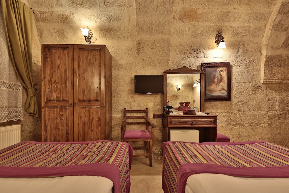 Elif Stone House 31/63