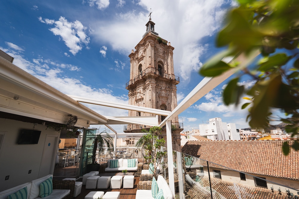 Malaga Premium Hotel 65/70