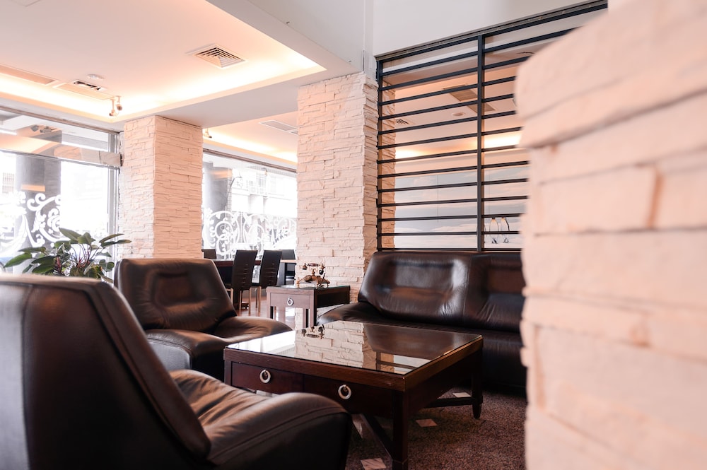 Waugh Den Hotel 51/61