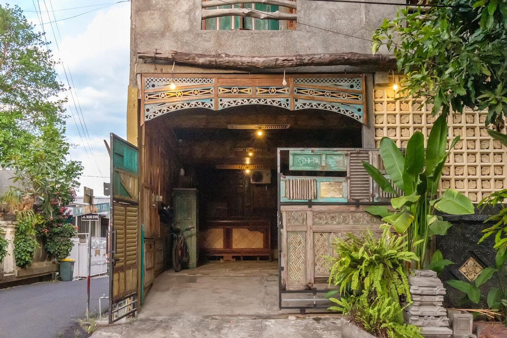 Twospaces Living At Bunga Desa 1/50