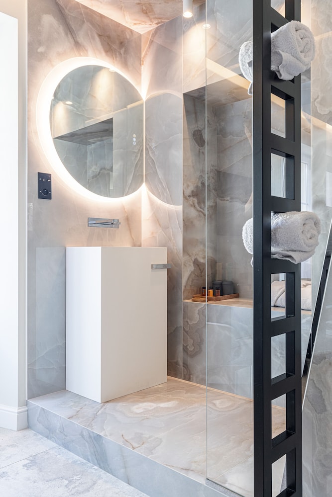 Le Dortoir Multi Storey Luxury Suites 26/50