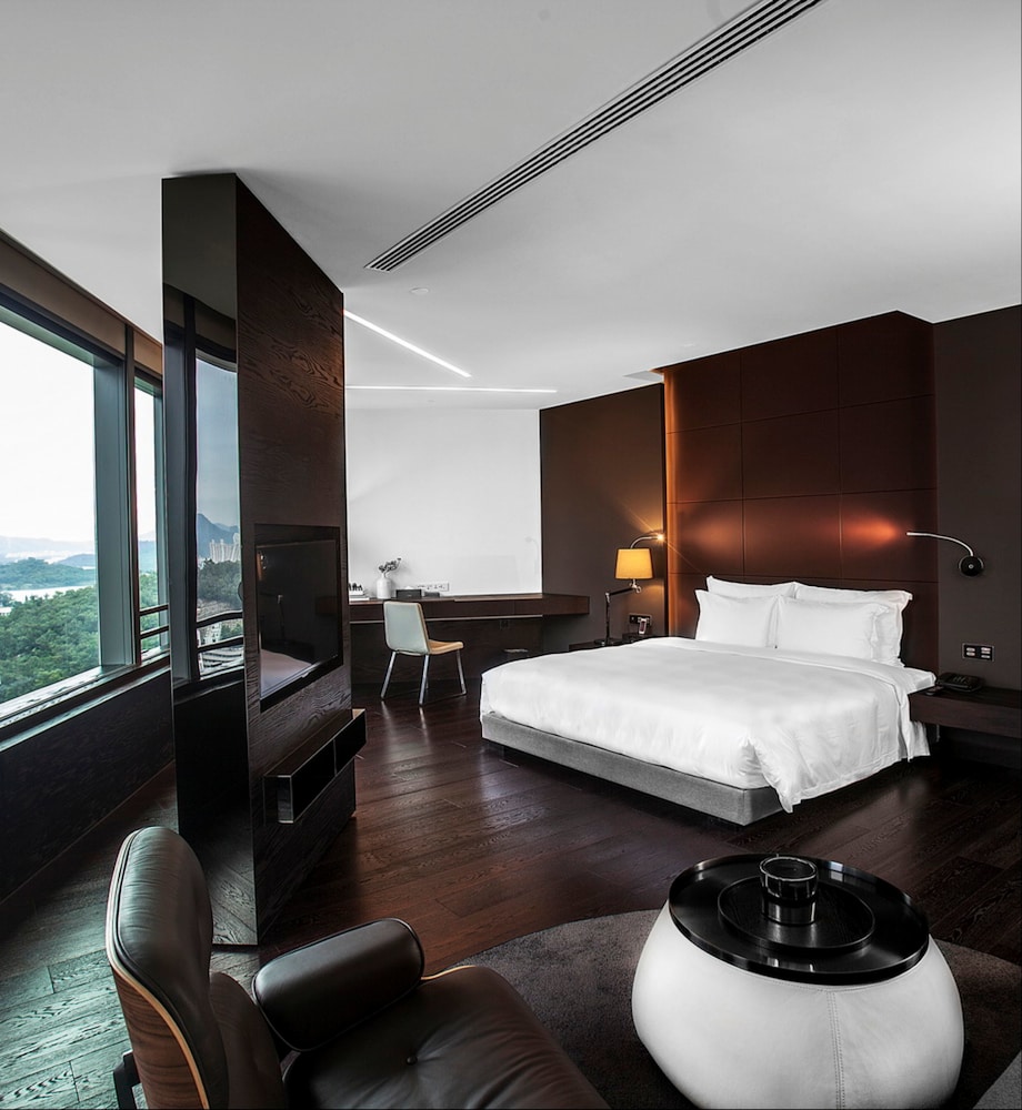 O Hotel 13/67