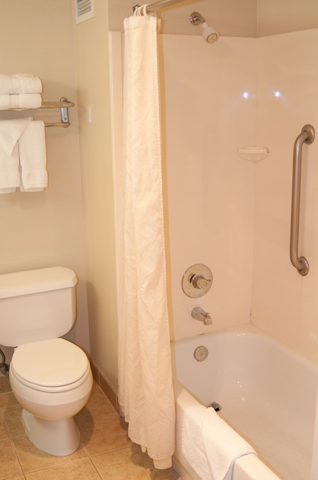DELUXE, 2 QUEEN BEDS, BALCONY