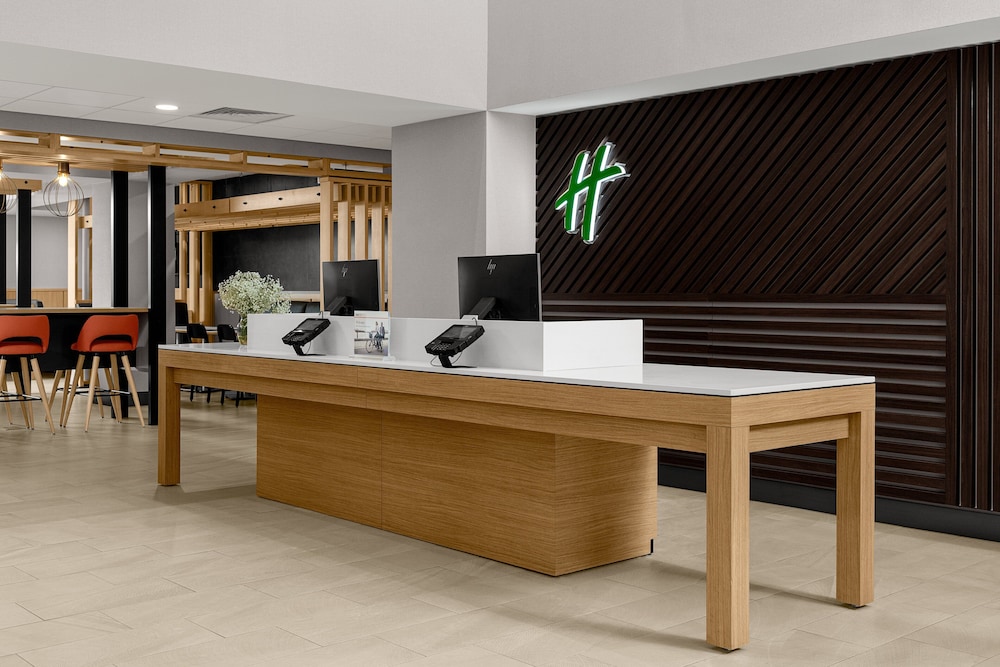 Holiday Inn Cleveland 7/60