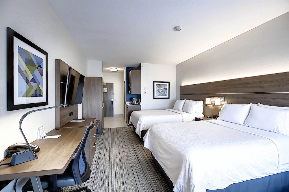 Holiday Inn Express Hotel Suites Airport Calgary 7/52