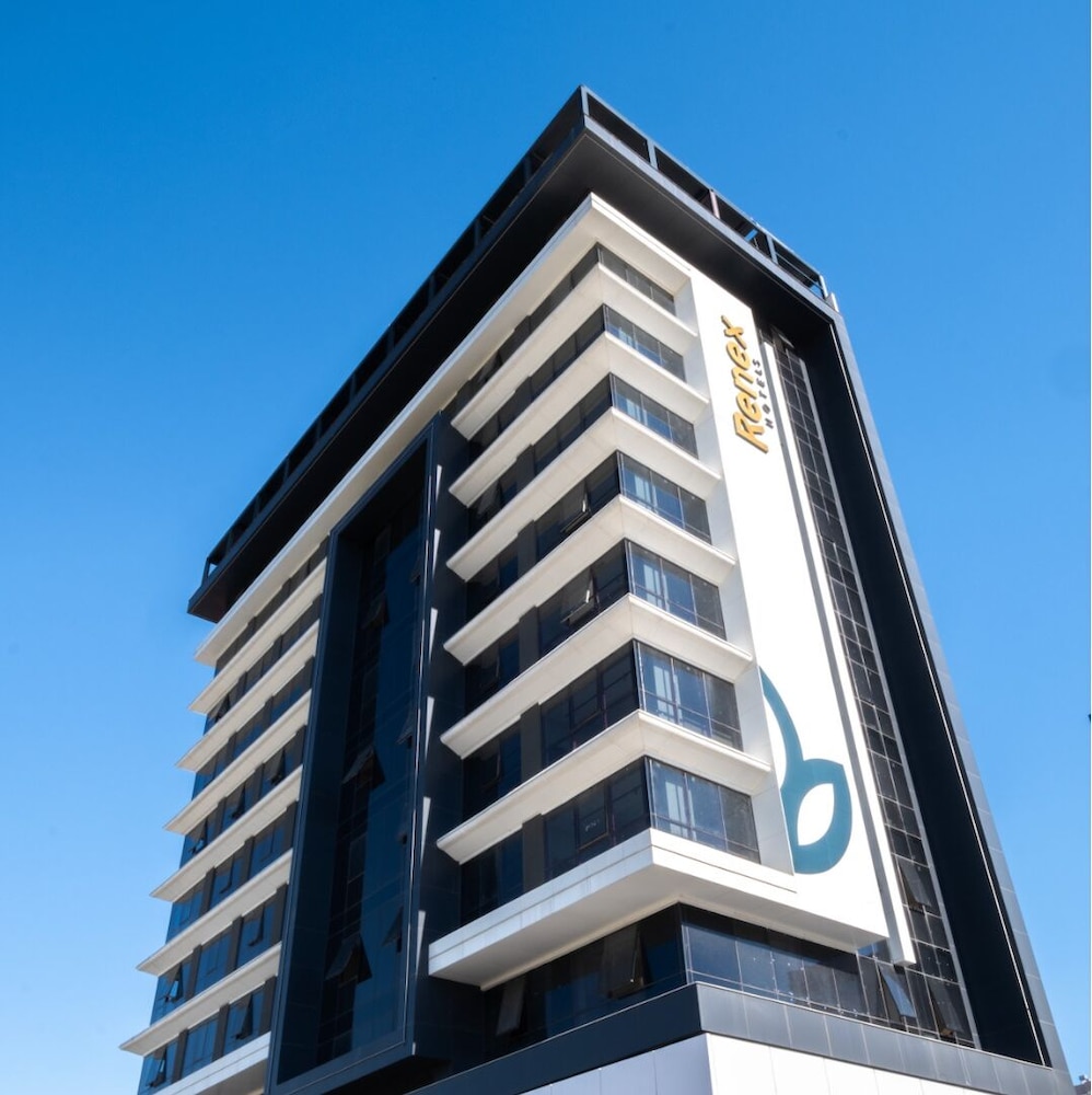 Renex Hotel 2/38