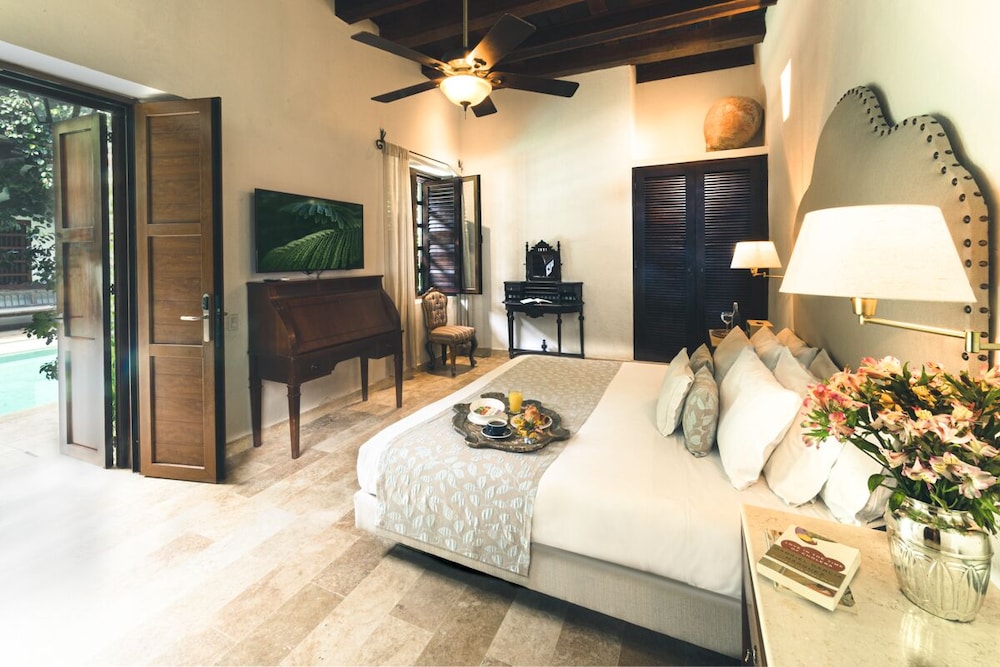 Casa Del Arzobispado Hotel 50/69