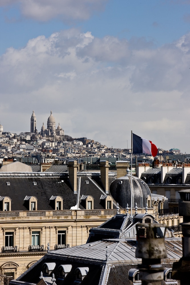 Hotel Marignan Champs Elysees 63/70