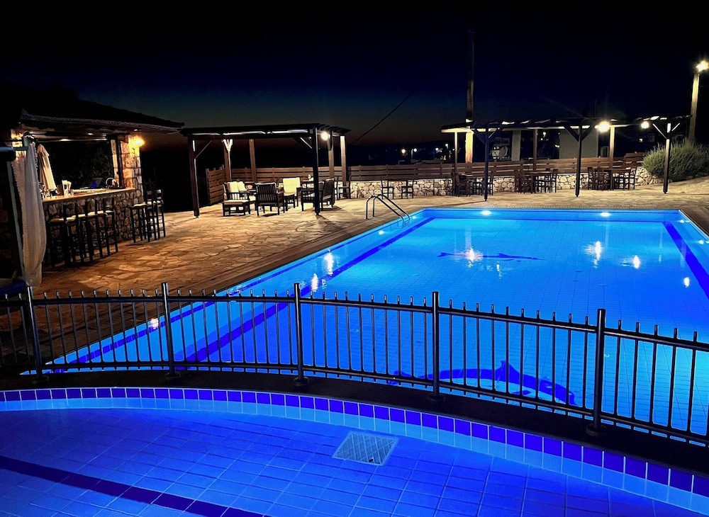 Hotel Ataviros 13/30