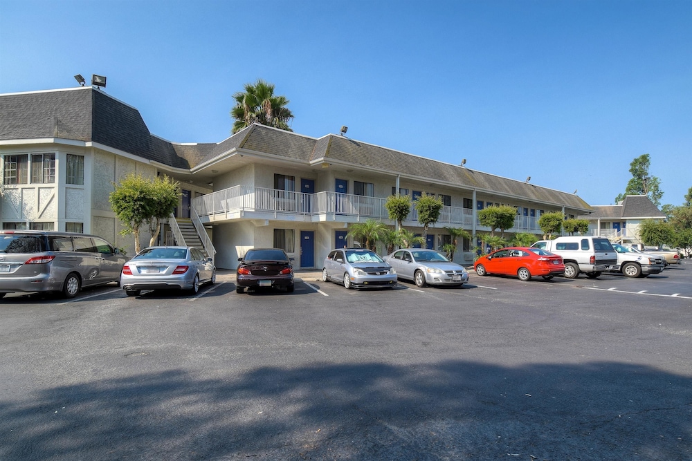 Motel6 El Cajon, CA - San Diego image