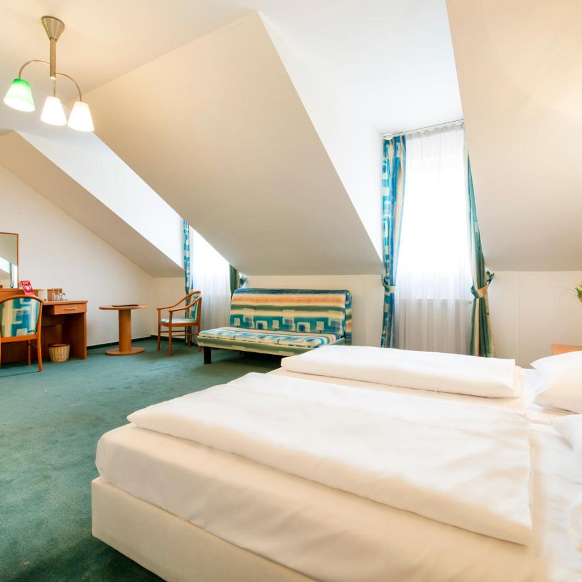 Hotel Dvorak 22/66