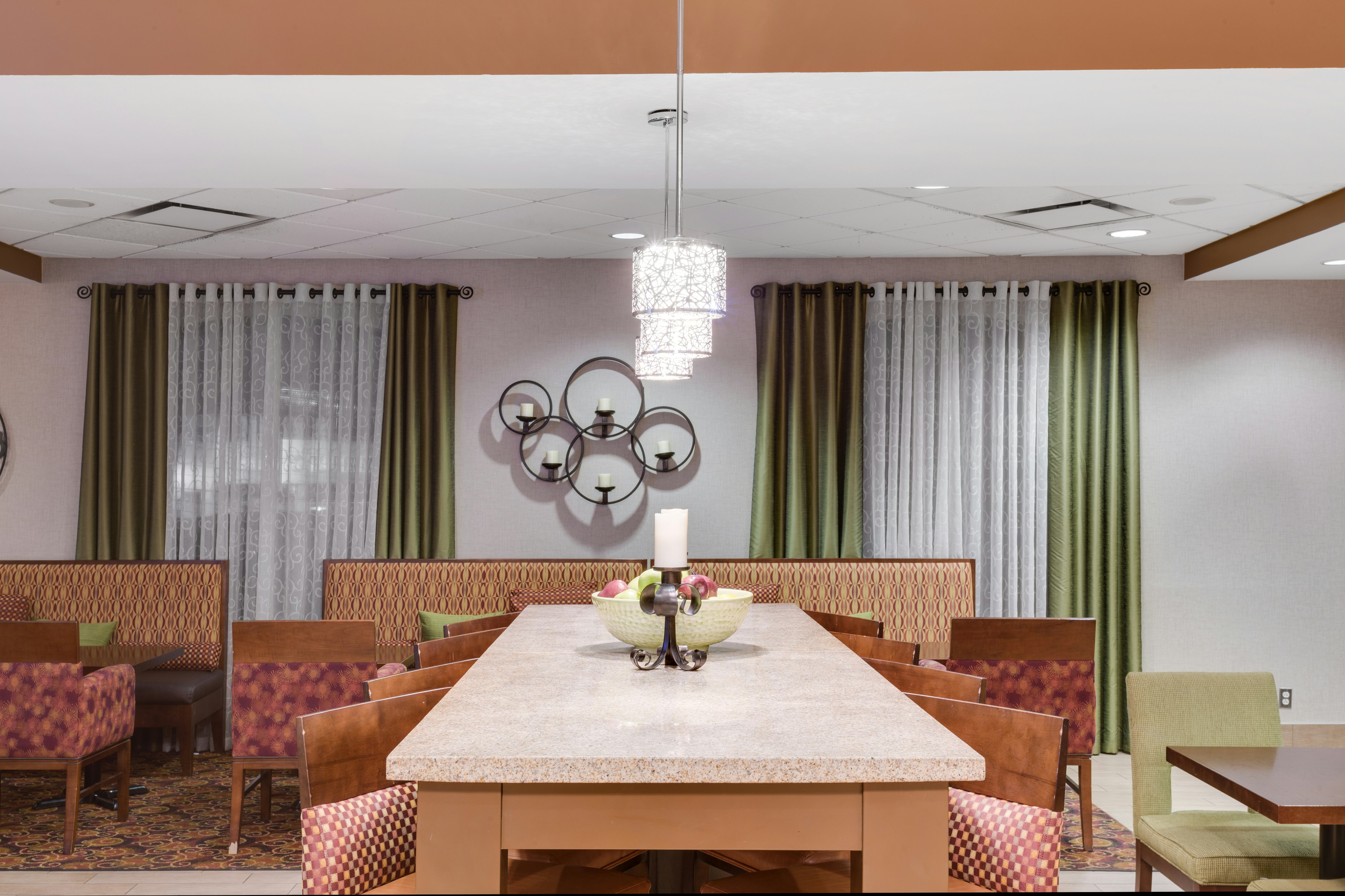 Hampton Inn Pittsburgh-West Mifflin 18/33