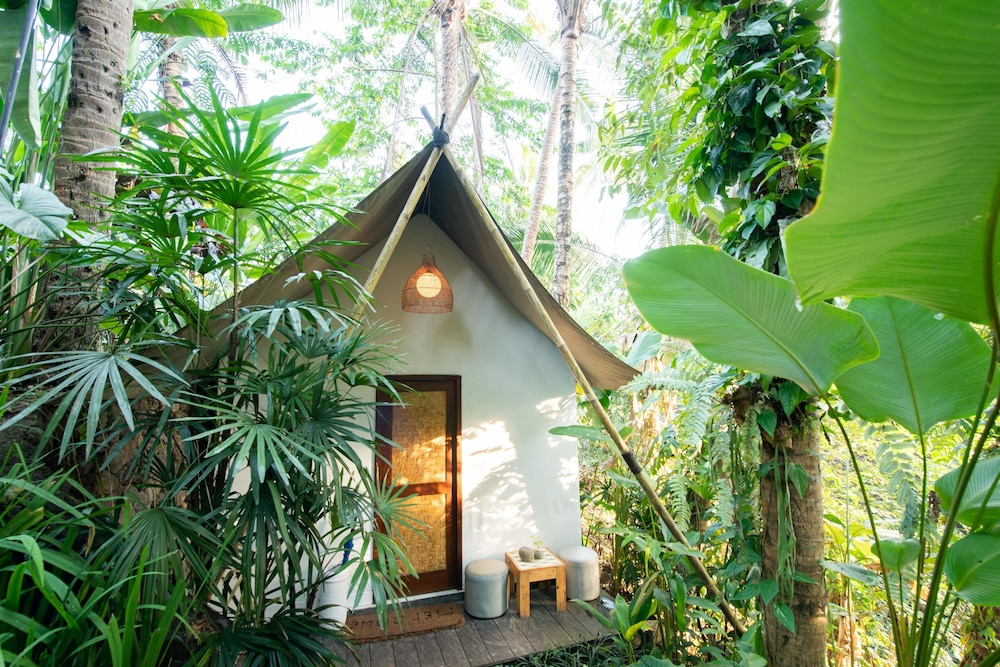 Ubud Tropical 3/44