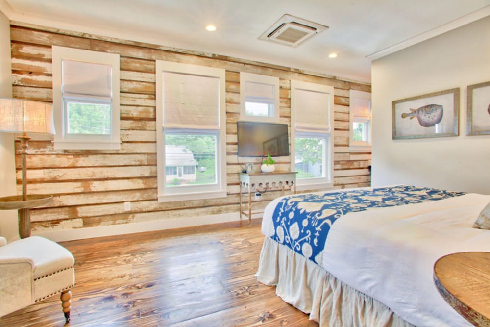 The Roost Ocean Springs 40/64