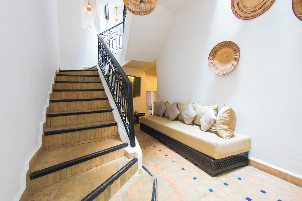 RIAD AL RIMAL 19/50