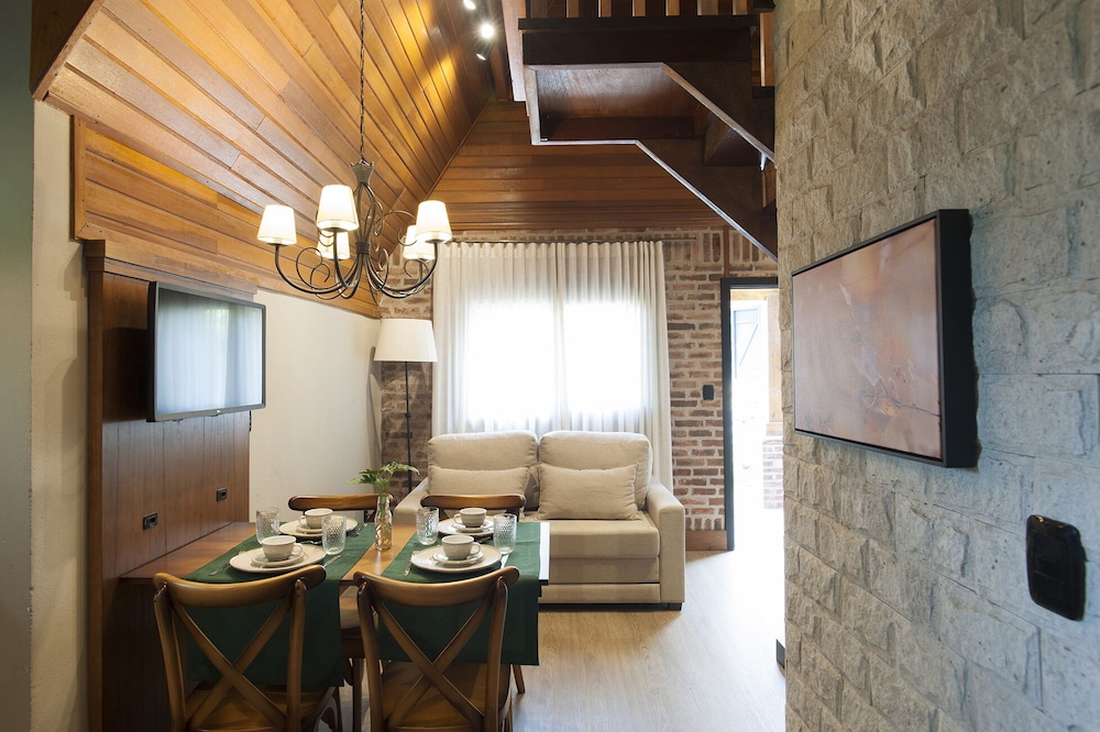 Hotel Fioreze Chale 38/60