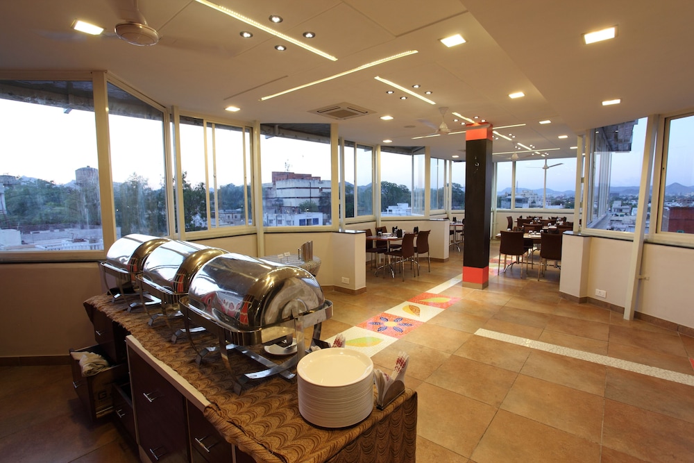 HOTEL DAYAL 31/41