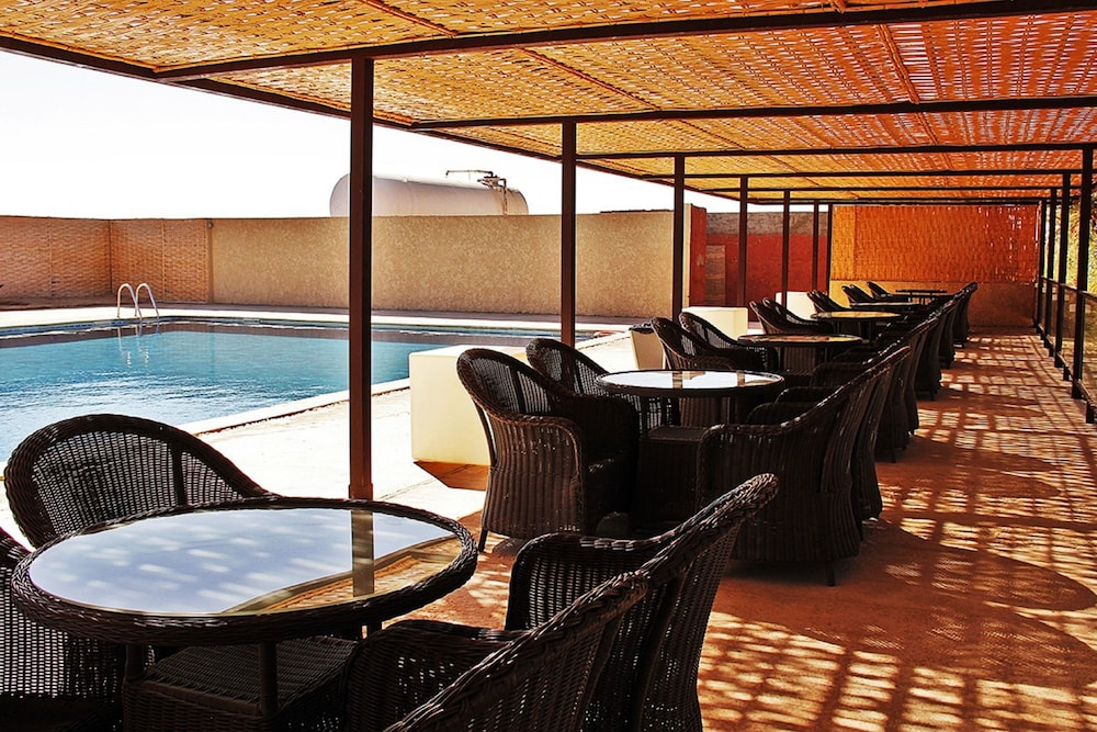 Hotel Mraguen 24/67