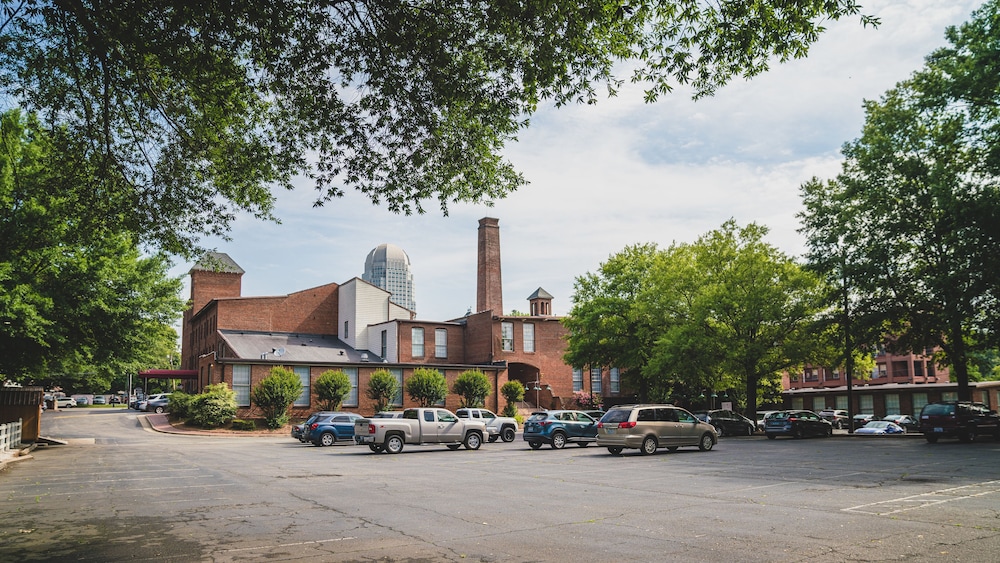The Historic Brookstown Inn, Trademark Collection by Wyndham 65/72
