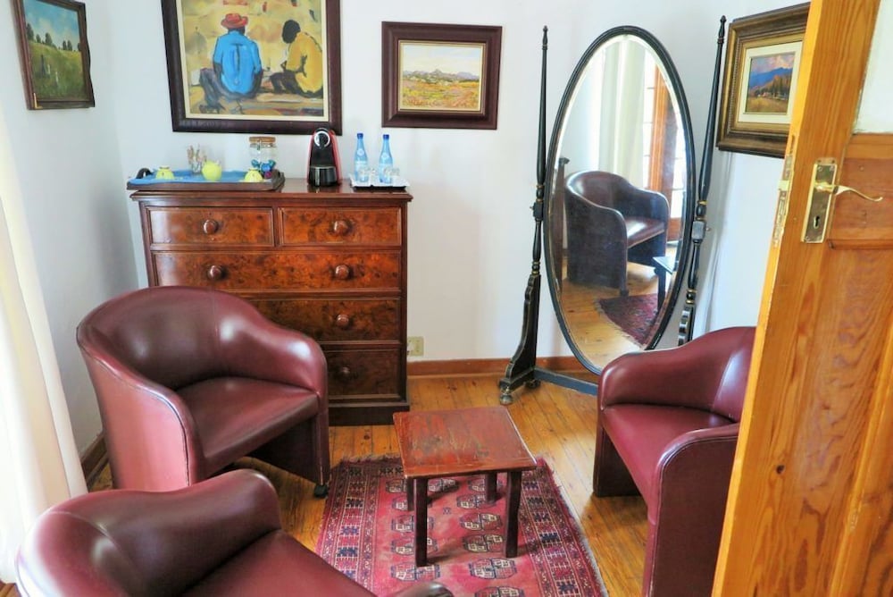 Sandton Farmhouse Executive B&B 23/38