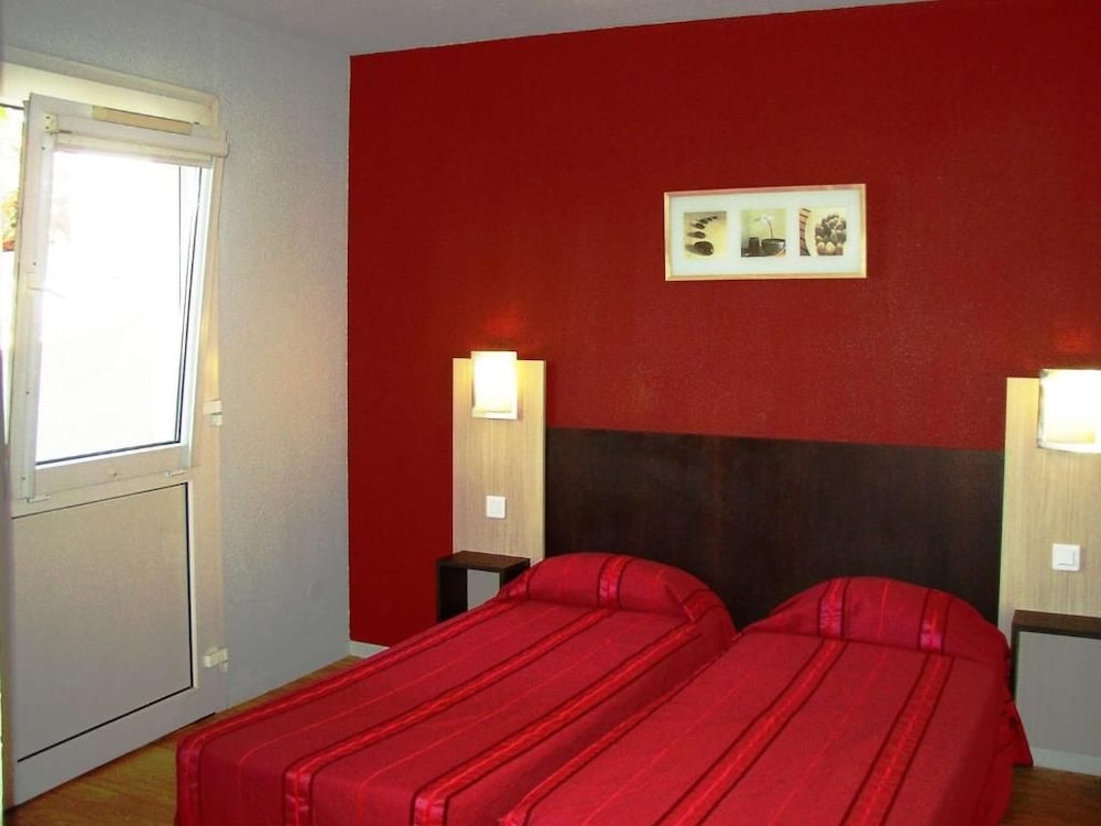 Brit Hotel Essentiel Sete Balaruc 28/50