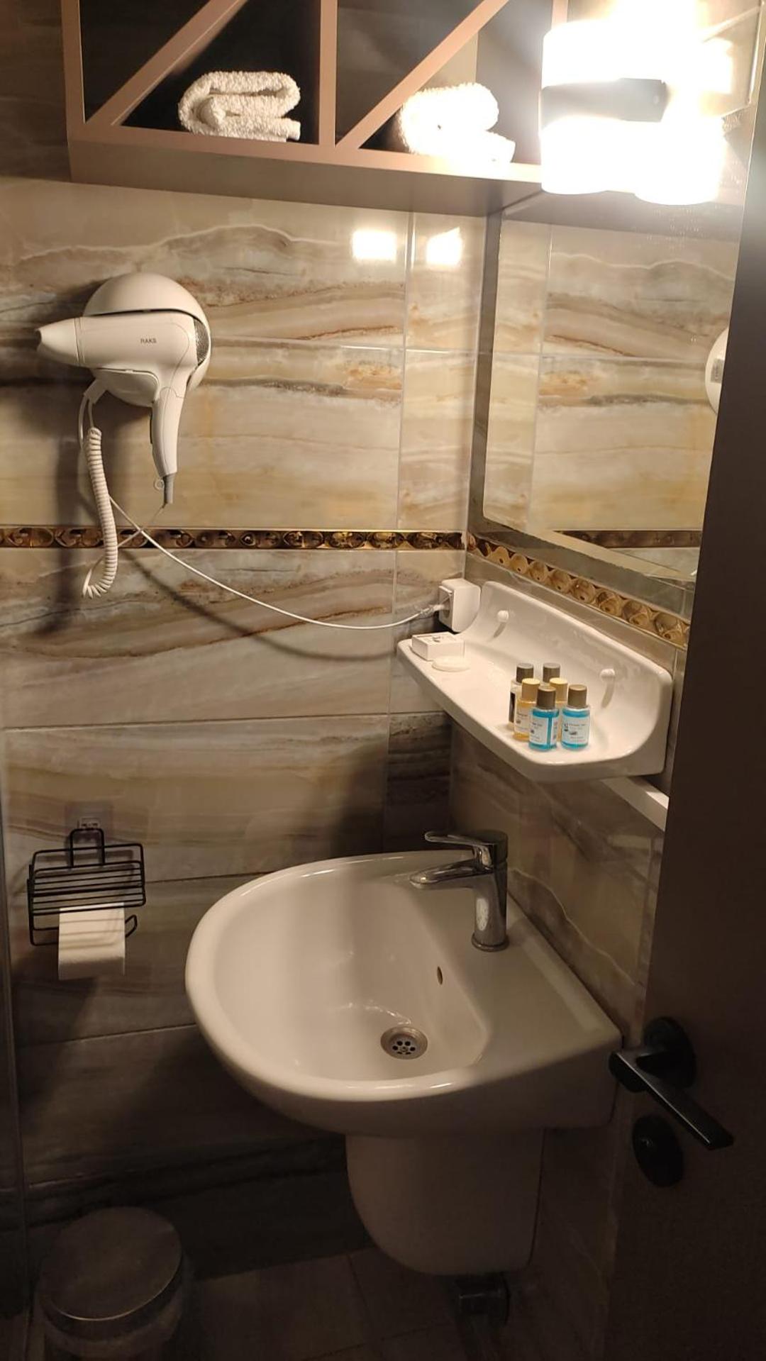 Arikan Park Hotel 50/50