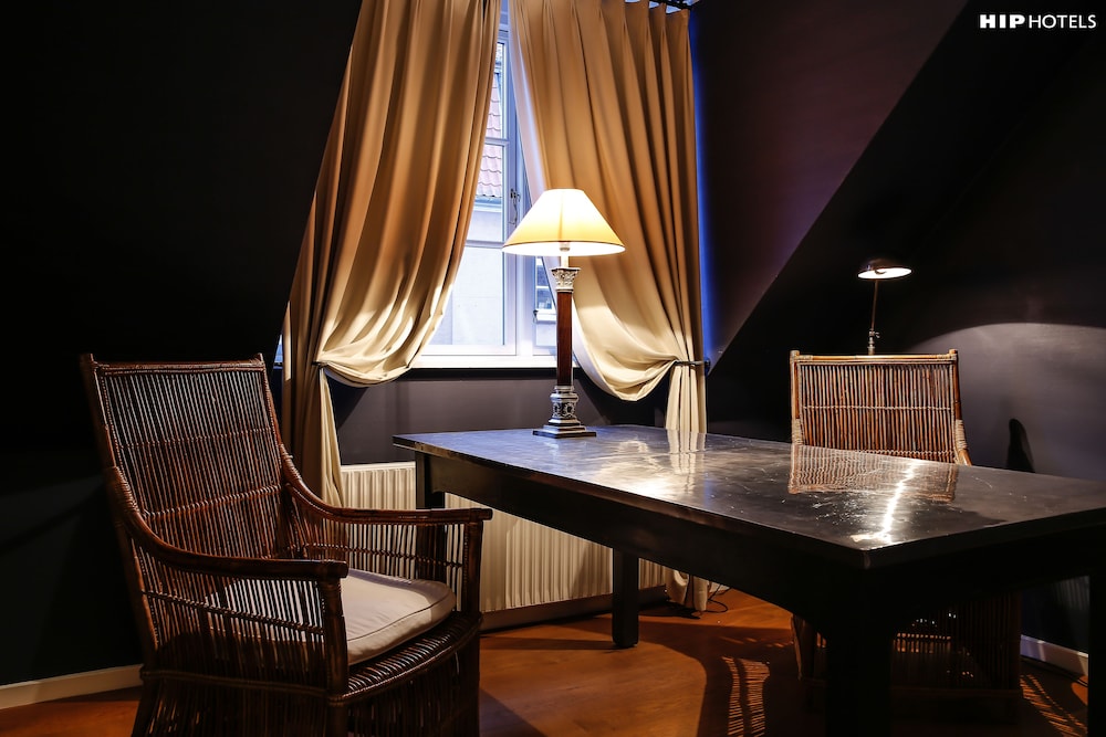 Villa Provence Hotel 54/61