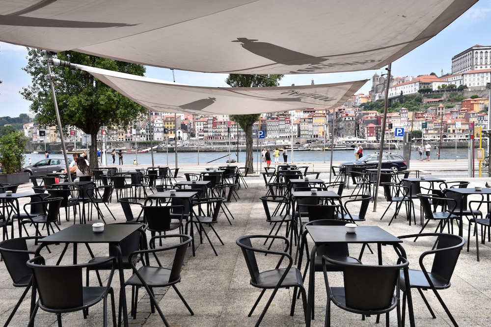 The House Of Sandeman Hostel & Suites 32/50