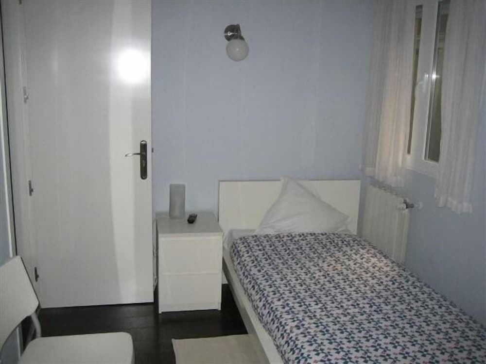 PIZARRO HOSTAL 49/50