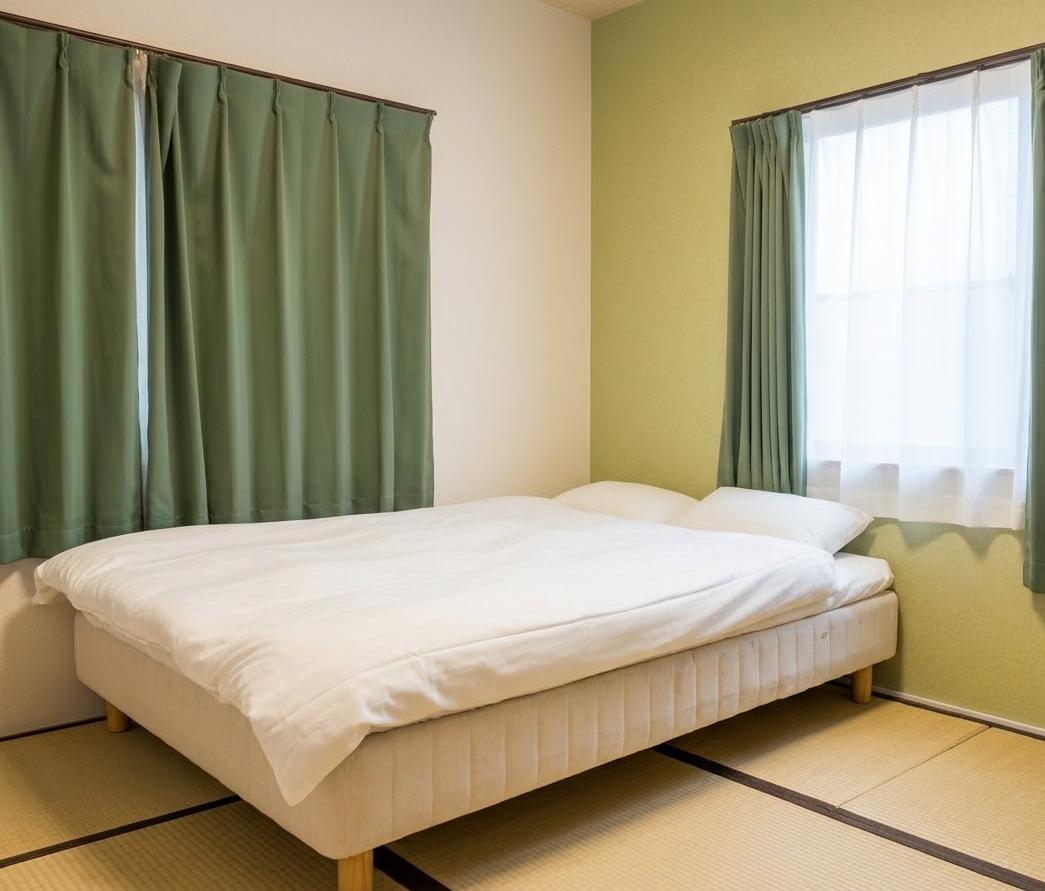 Type B, 3 Futon Beds