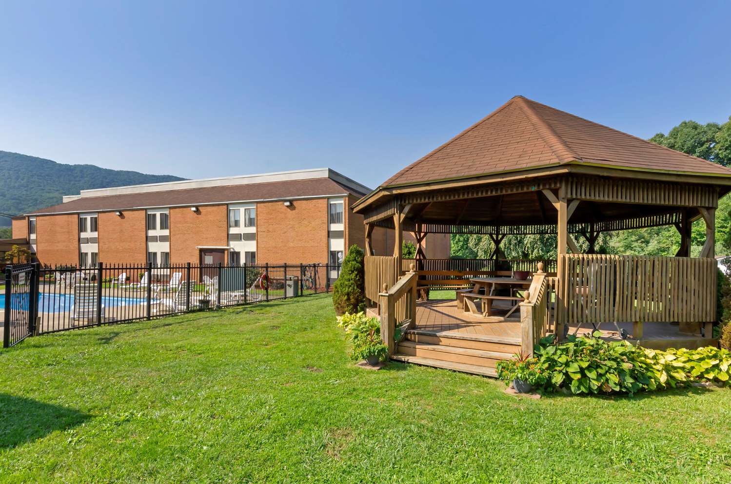 Comfort Inn Bluefield, VA 36/39
