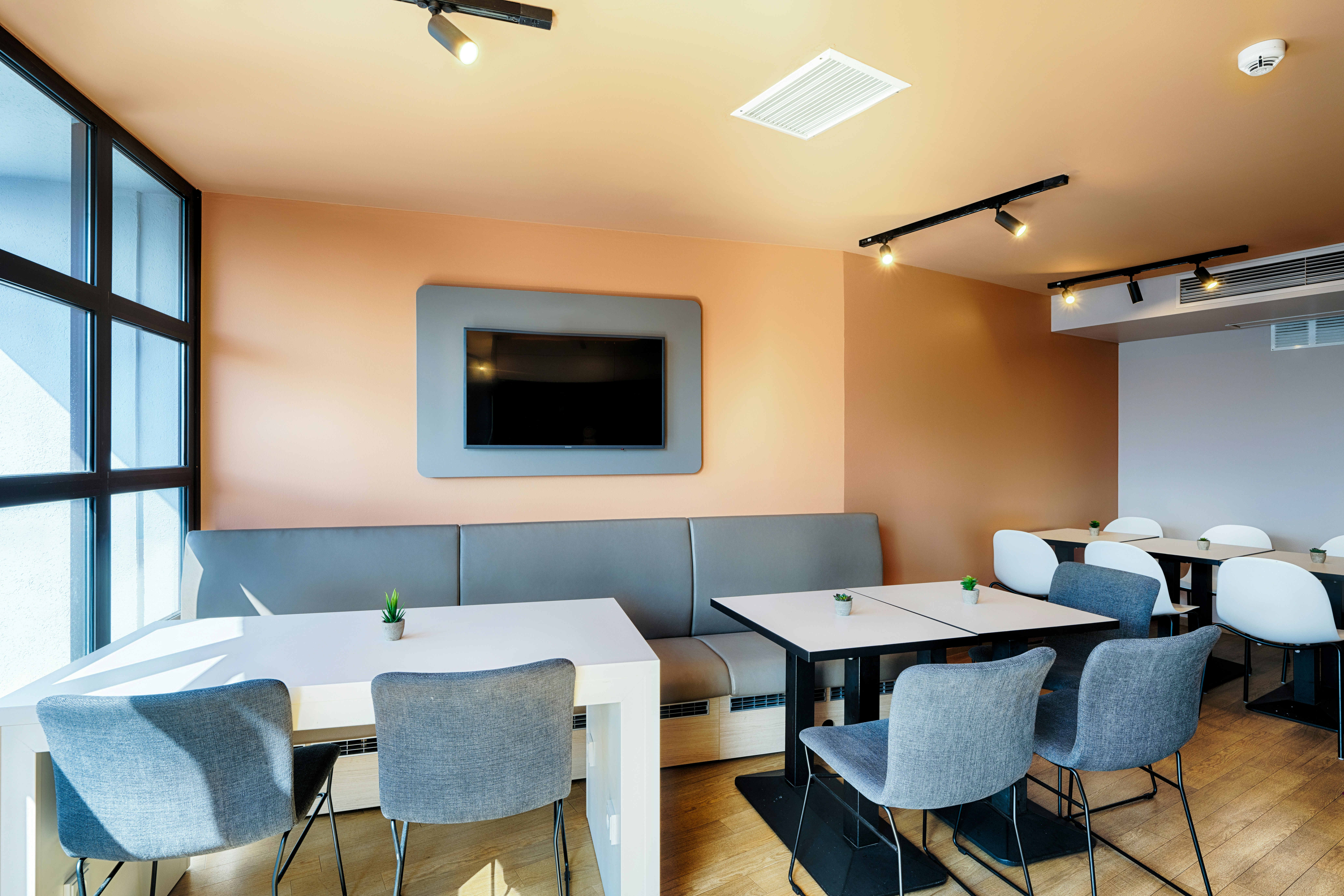 B&B HOTEL Munchen-Hbf 57/62