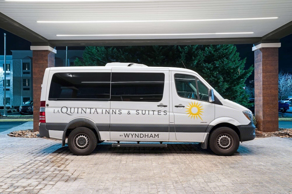 La Quinta Inn & Suites by Wyndham Knoxville Airport 30/47