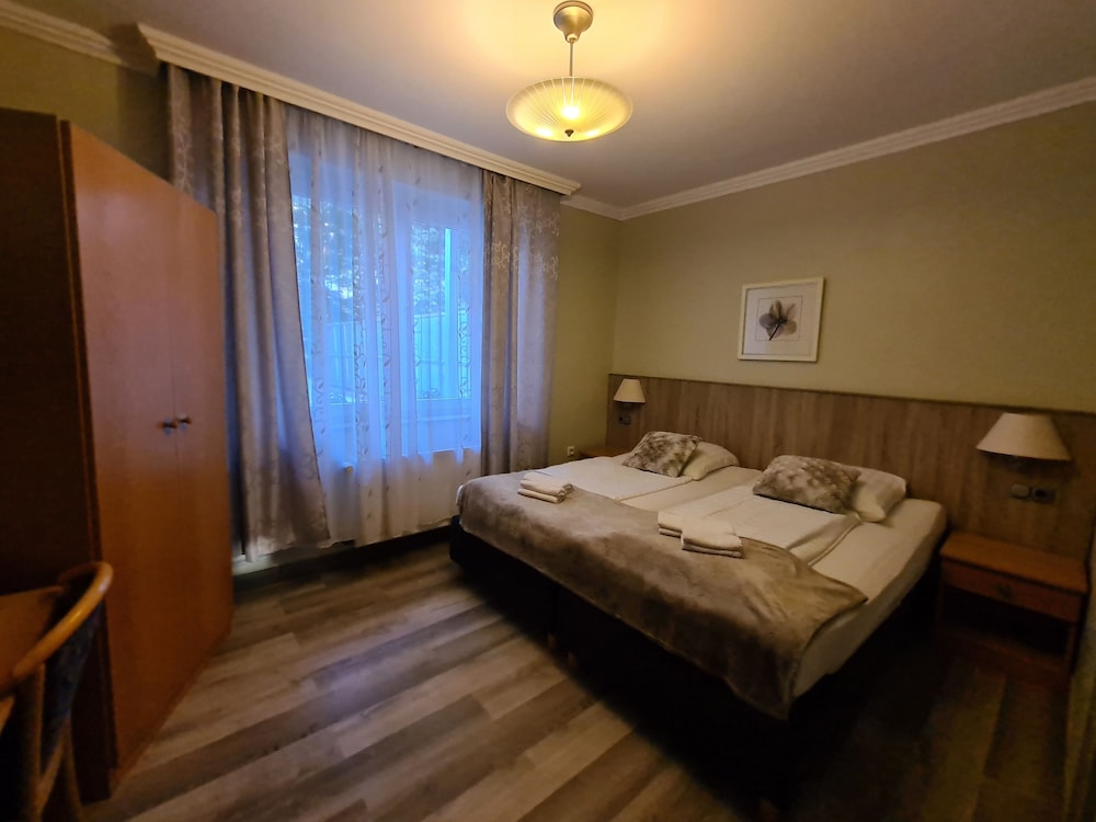 Cara Vita Hotel 23/62