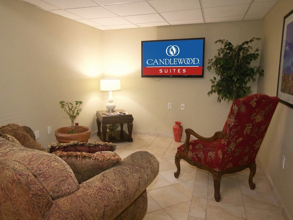 Candlewood Suites West Little Rock 35/62