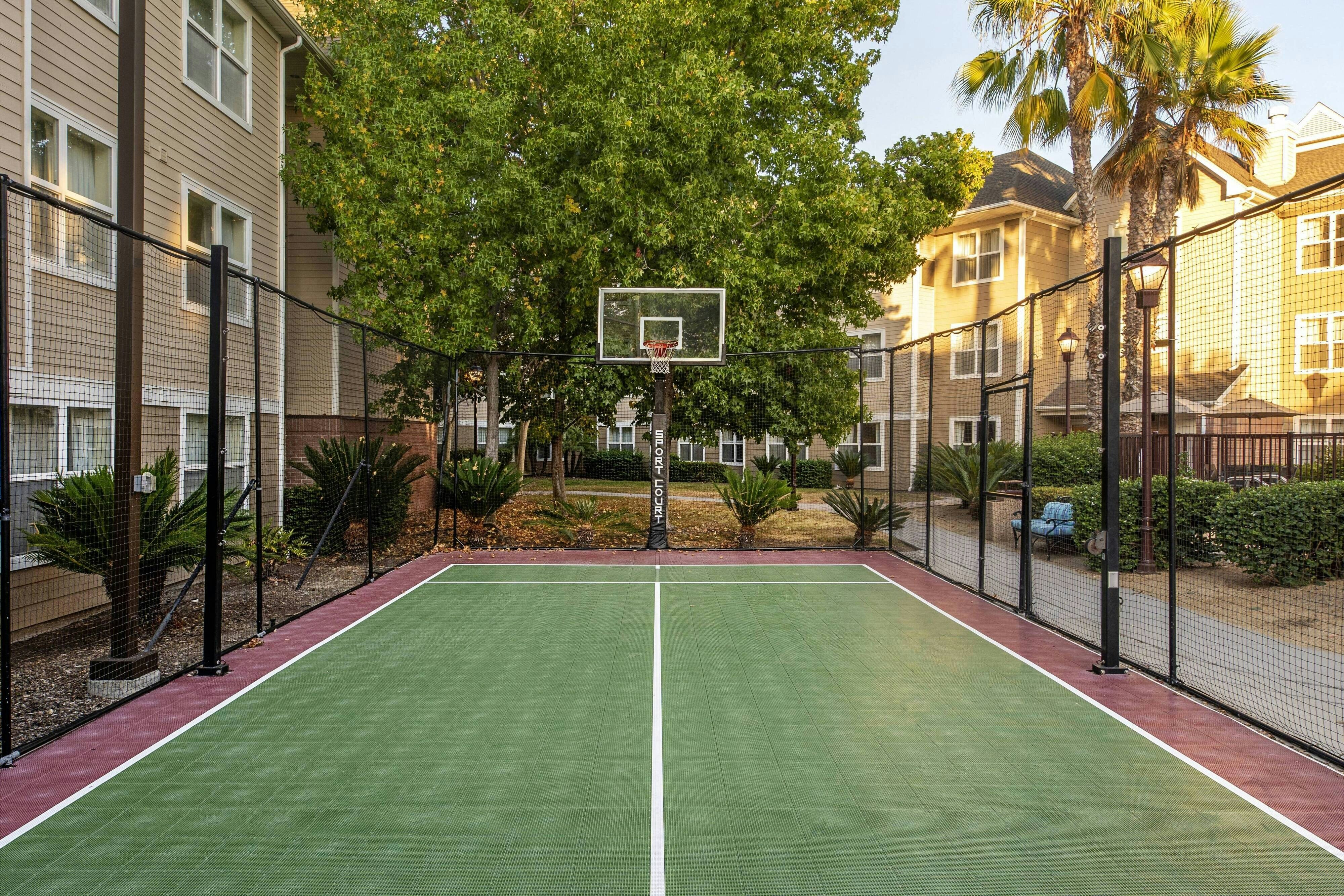 Residence Inn San Diego Sorrento Mesa/Sorrento Valley 42/44