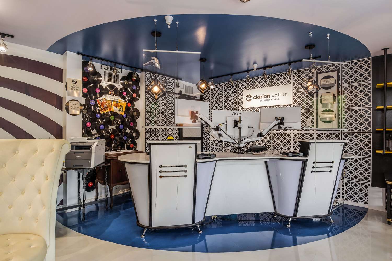 restaurant cafeteria
