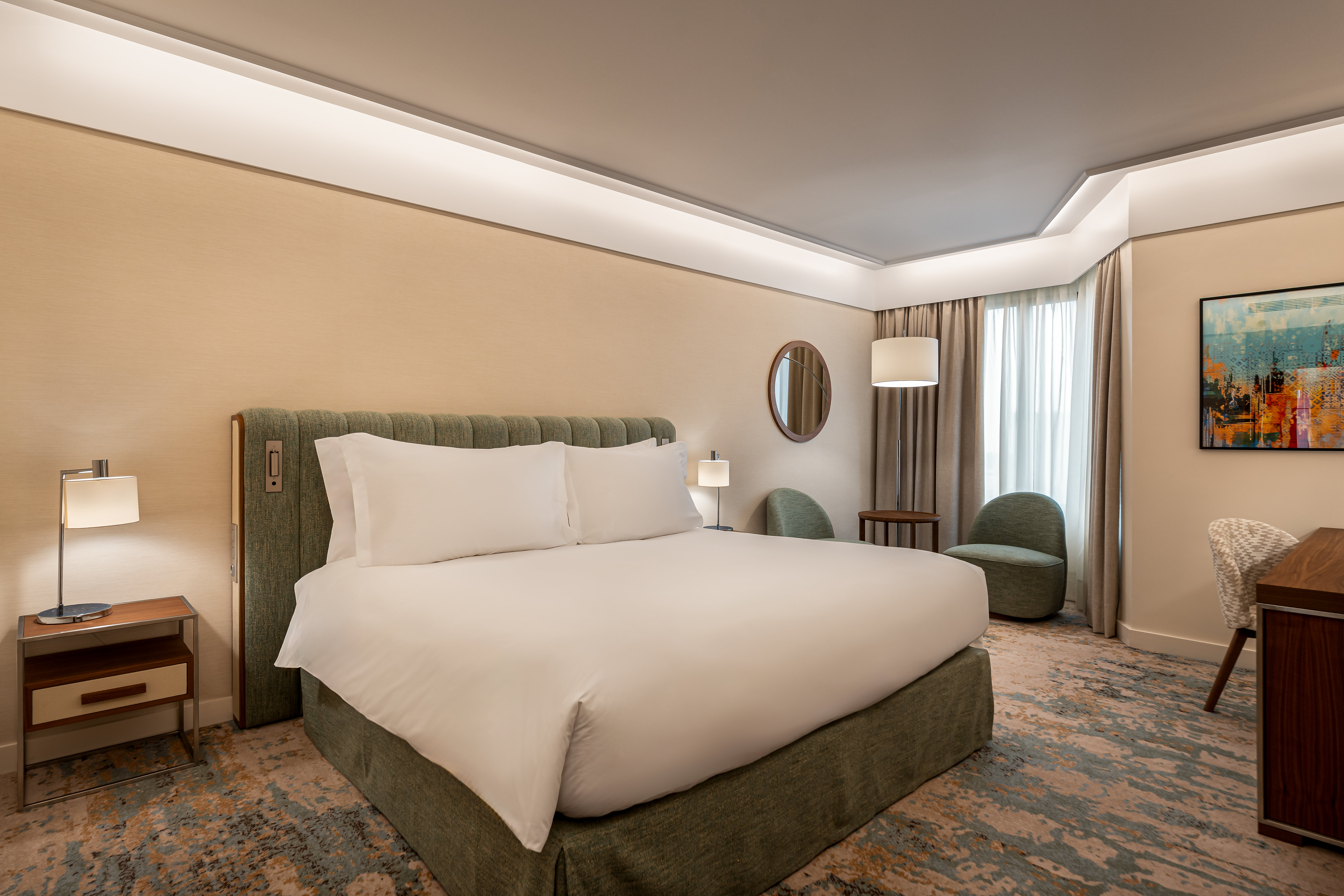 Diplomat, Suite
